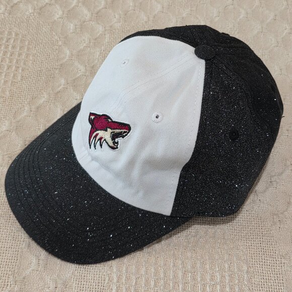 Women\'s Arizona Coyotes Logo NHL Official White Black Glitter Baseball Hat main image 6